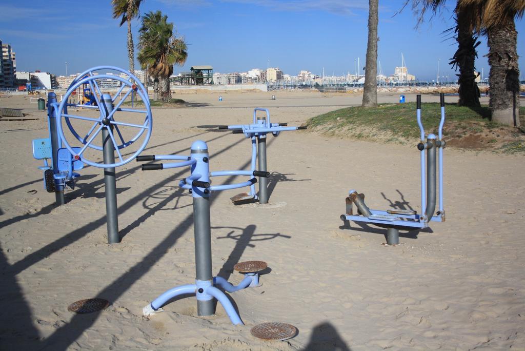 Apartamento Berry Playa Naufragos Торевьиа Экстерьер фото